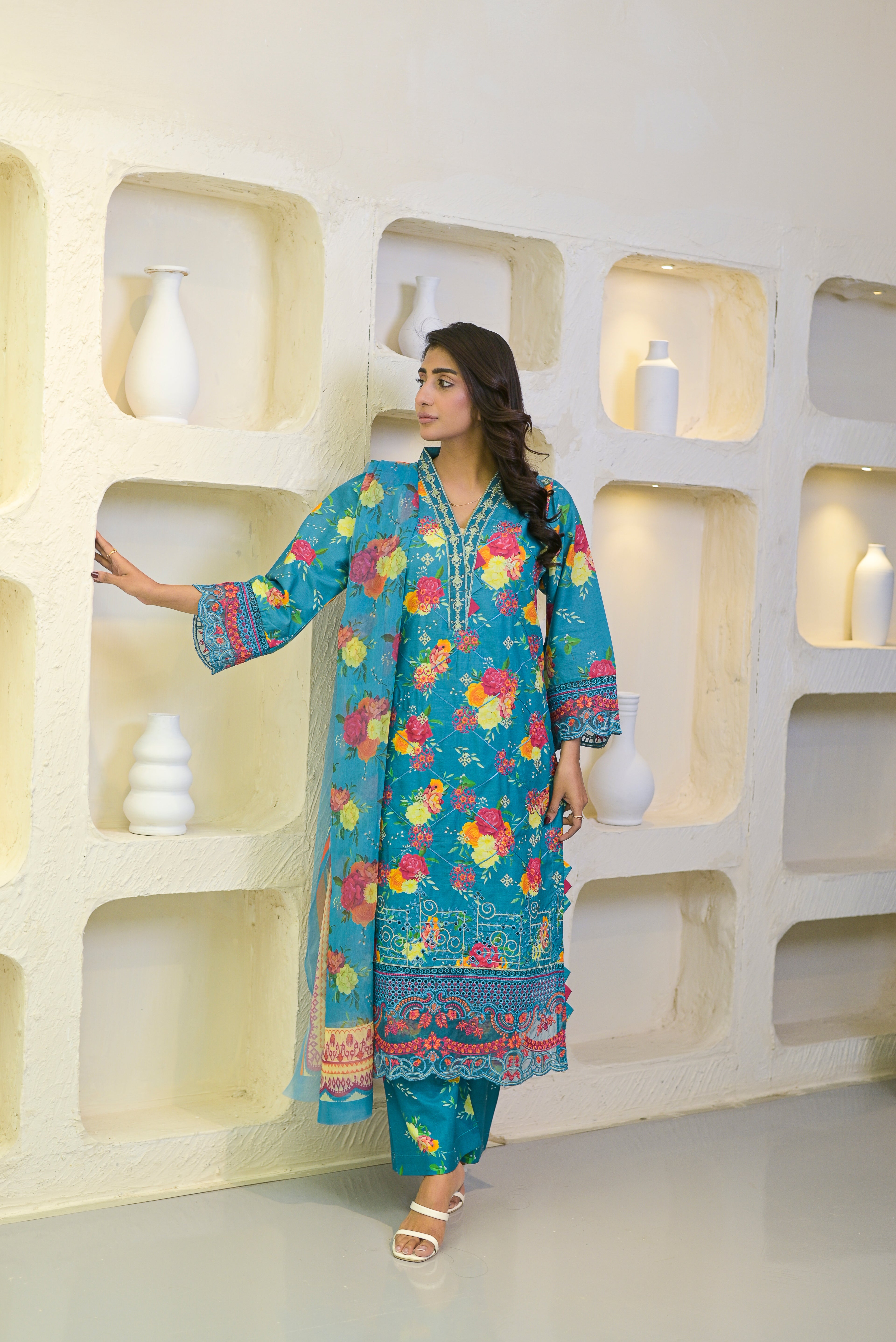 Festive Lawn Vol 2 | DN:FL-V2002