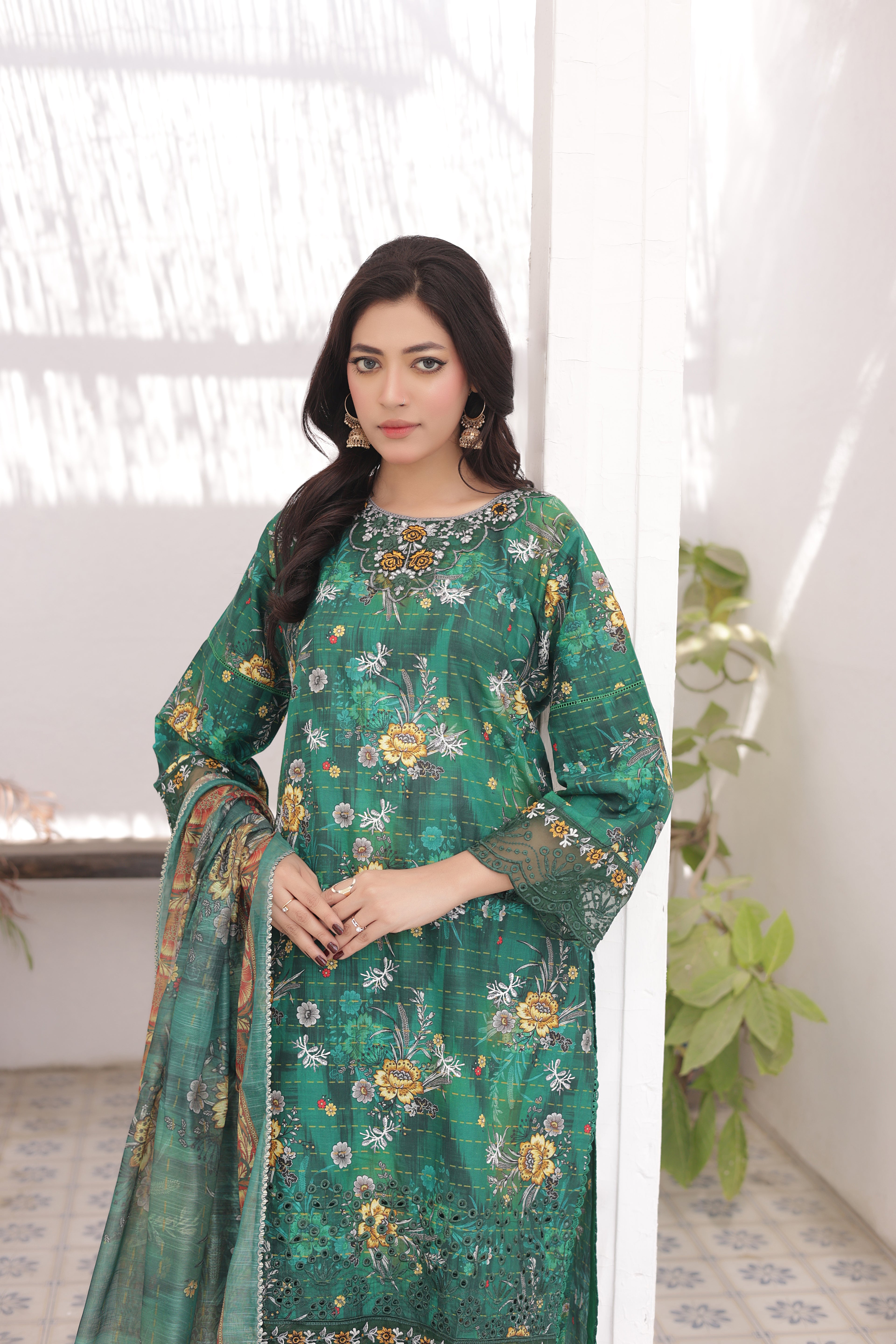 Nazaakat-e-Lawn DN:SA-02