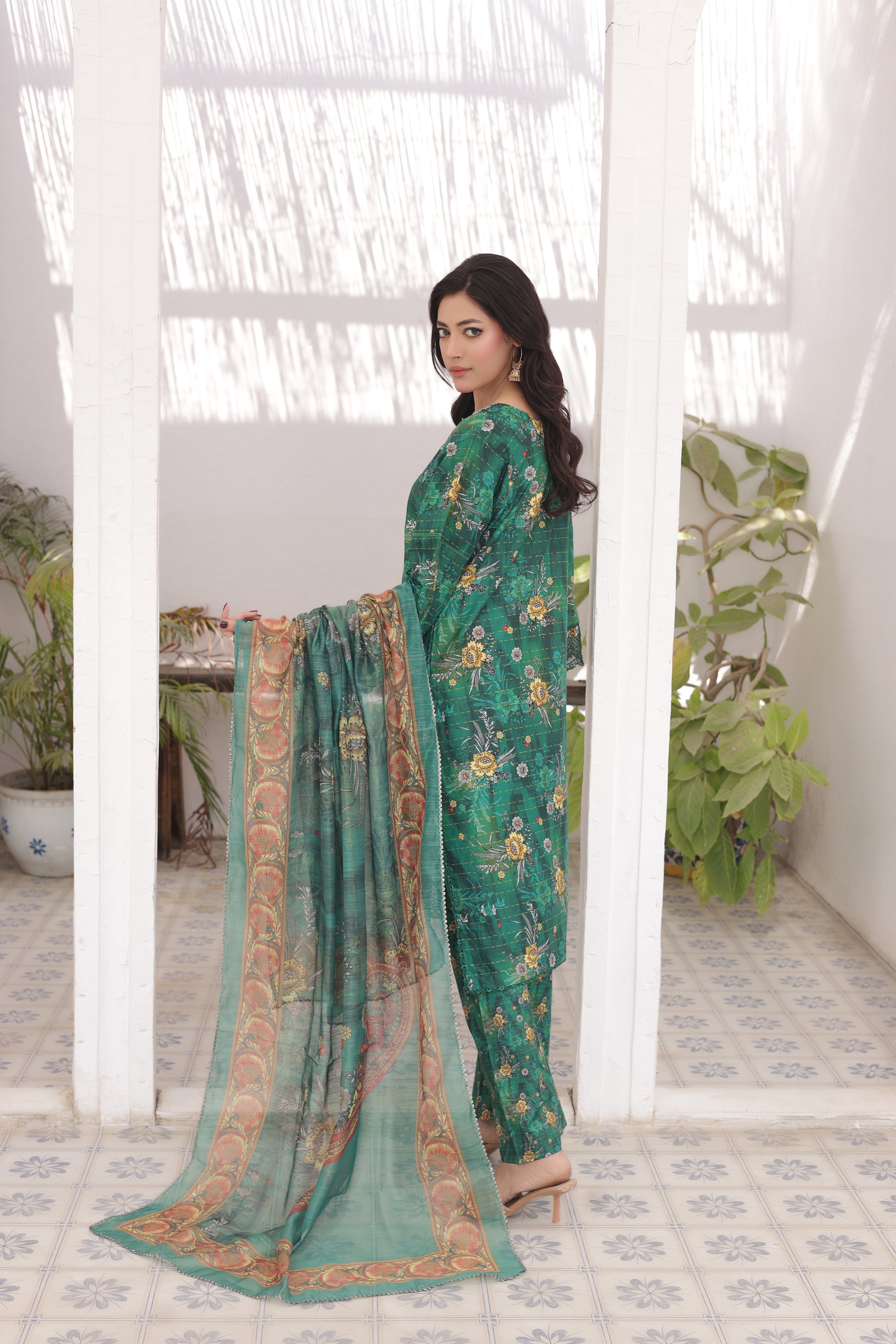 Nazaakat-e-Lawn DN:SA-02