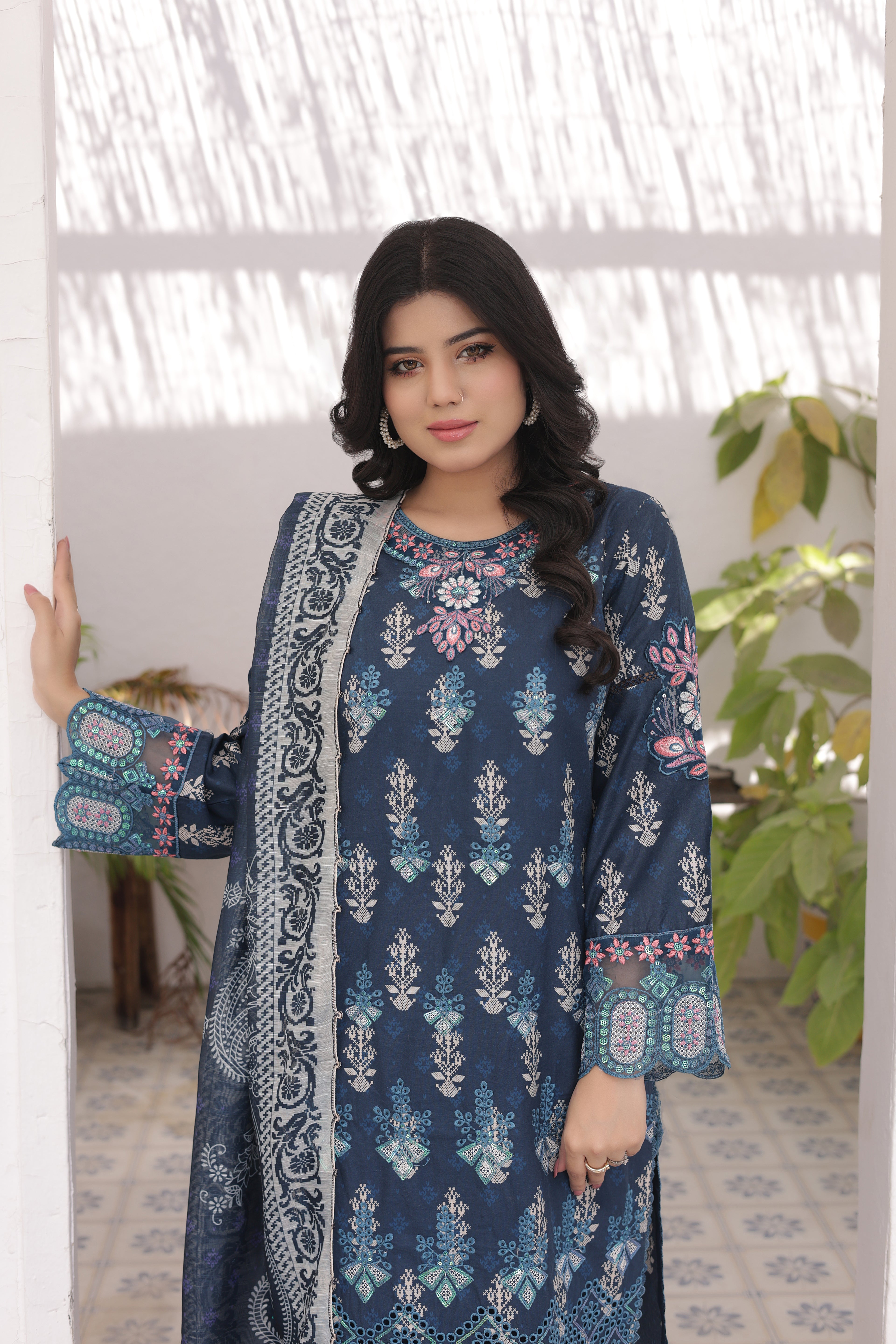 Nazaakat-e-Lawn DN:SA-01