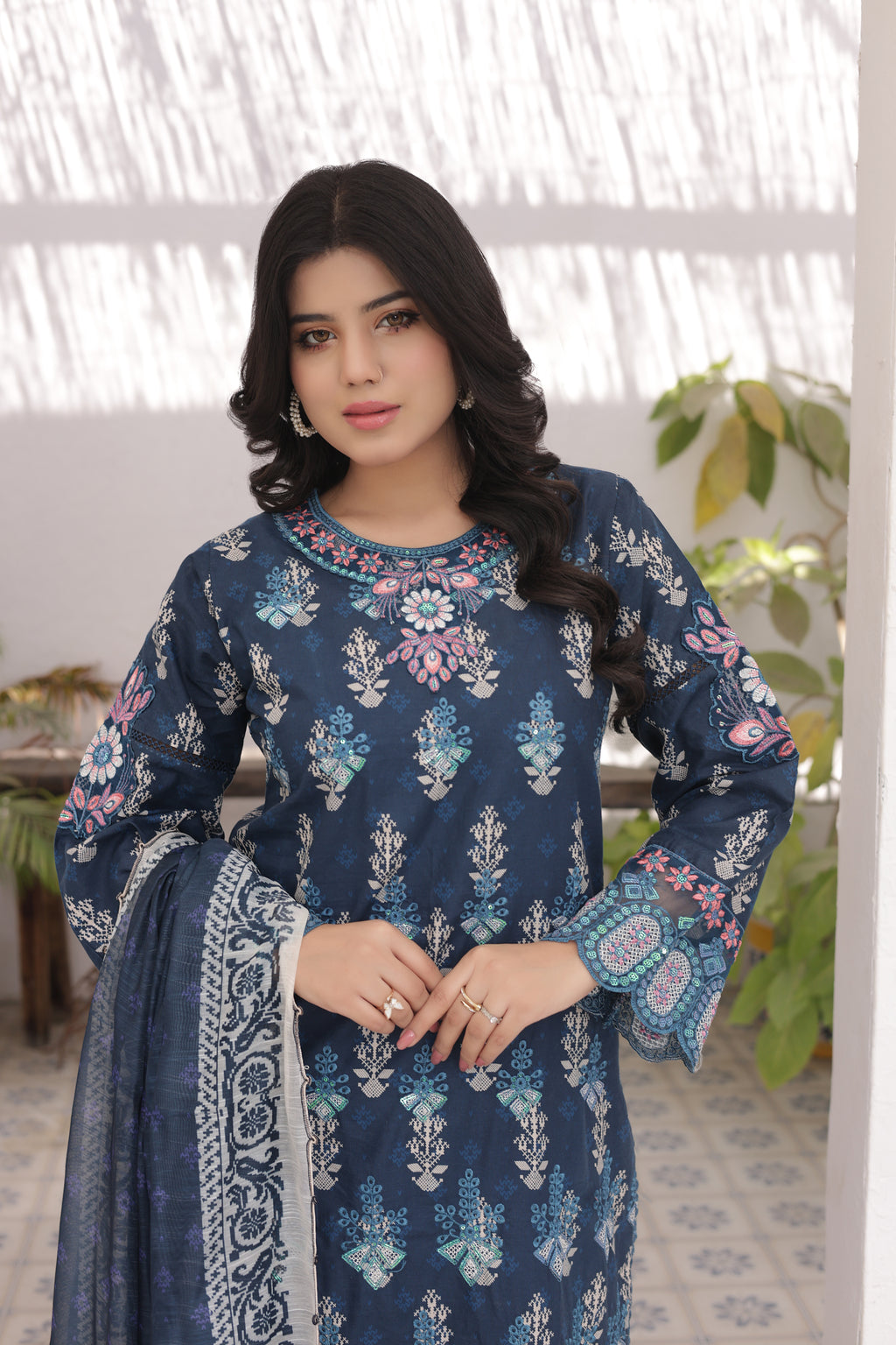 Nazaakat-e-Lawn DN:SA-01