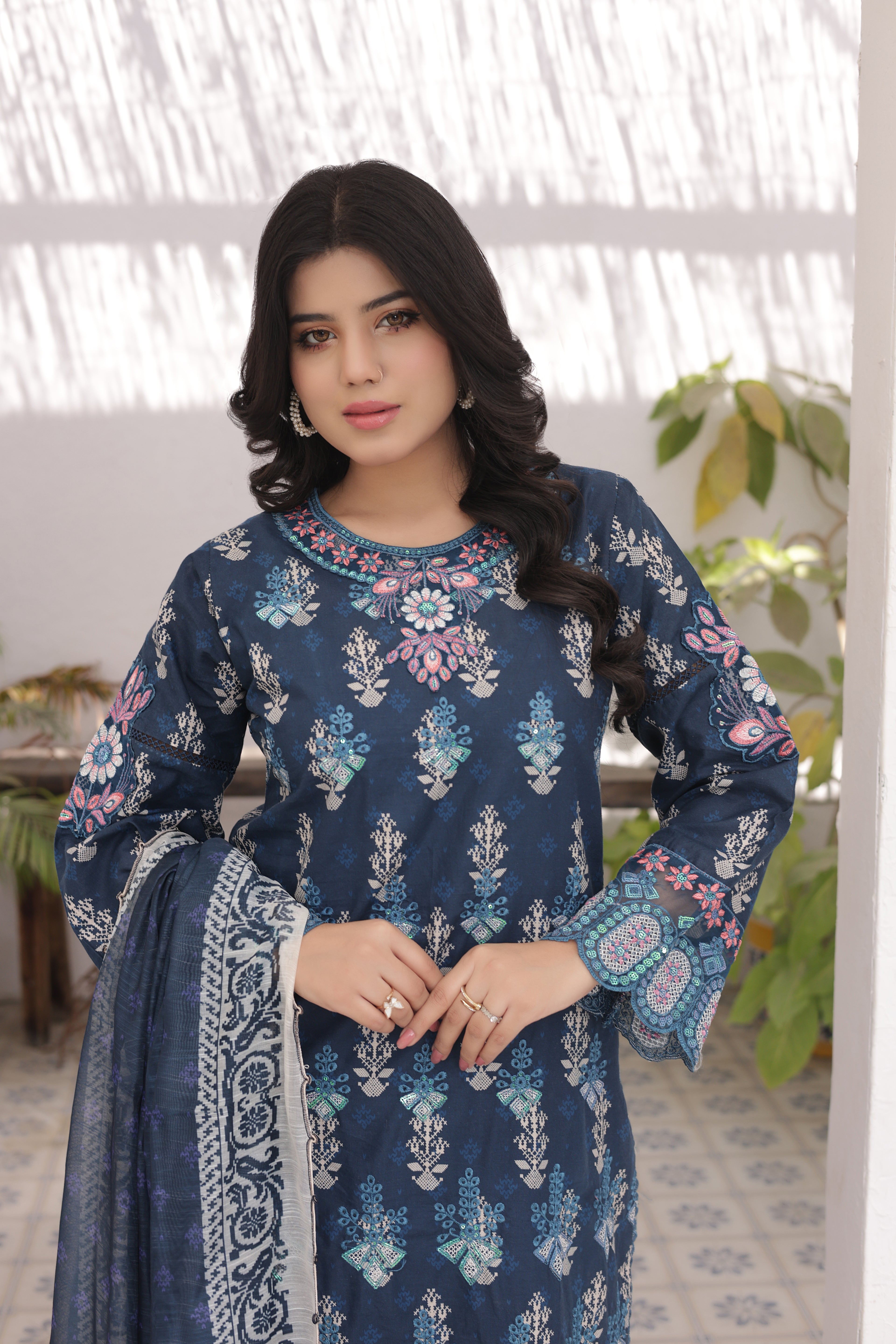 Nazaakat-e-Lawn DN:SA-01