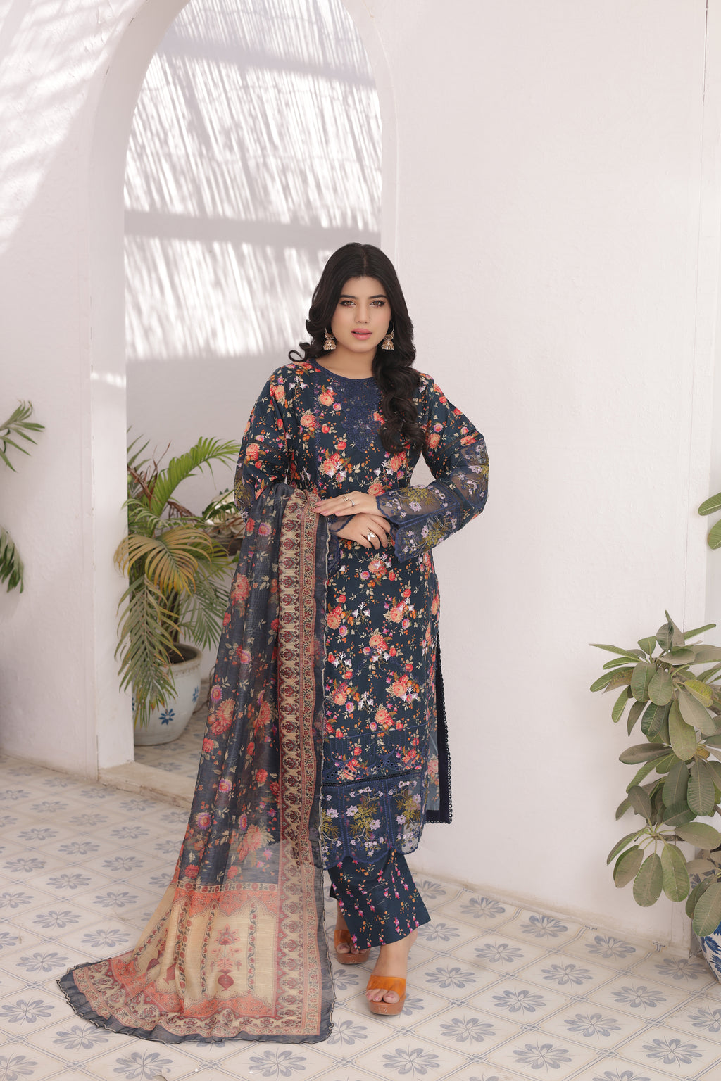 Nazaakat-e-Lawn DN:SA-05