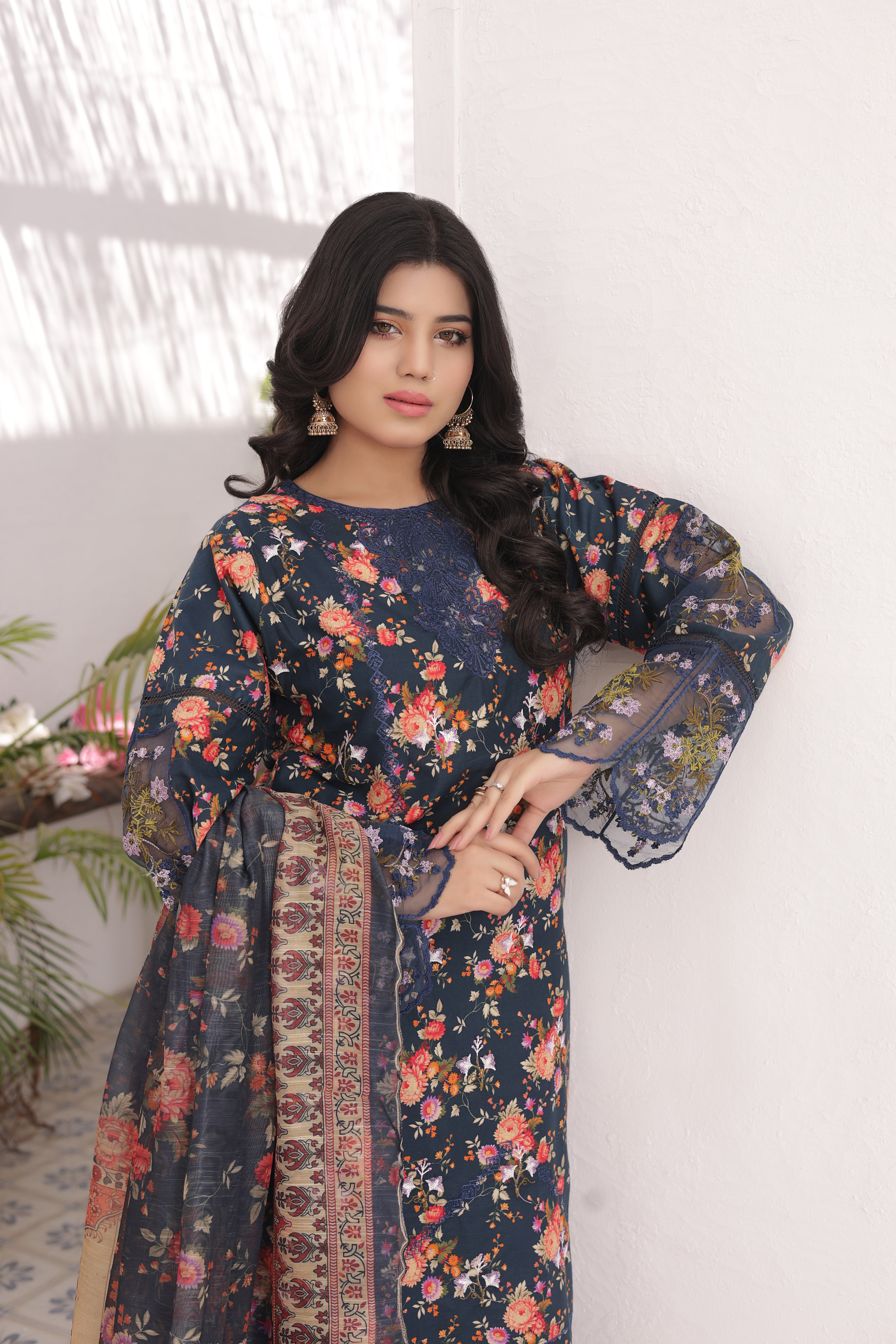 Nazaakat-e-Lawn DN:SA-05