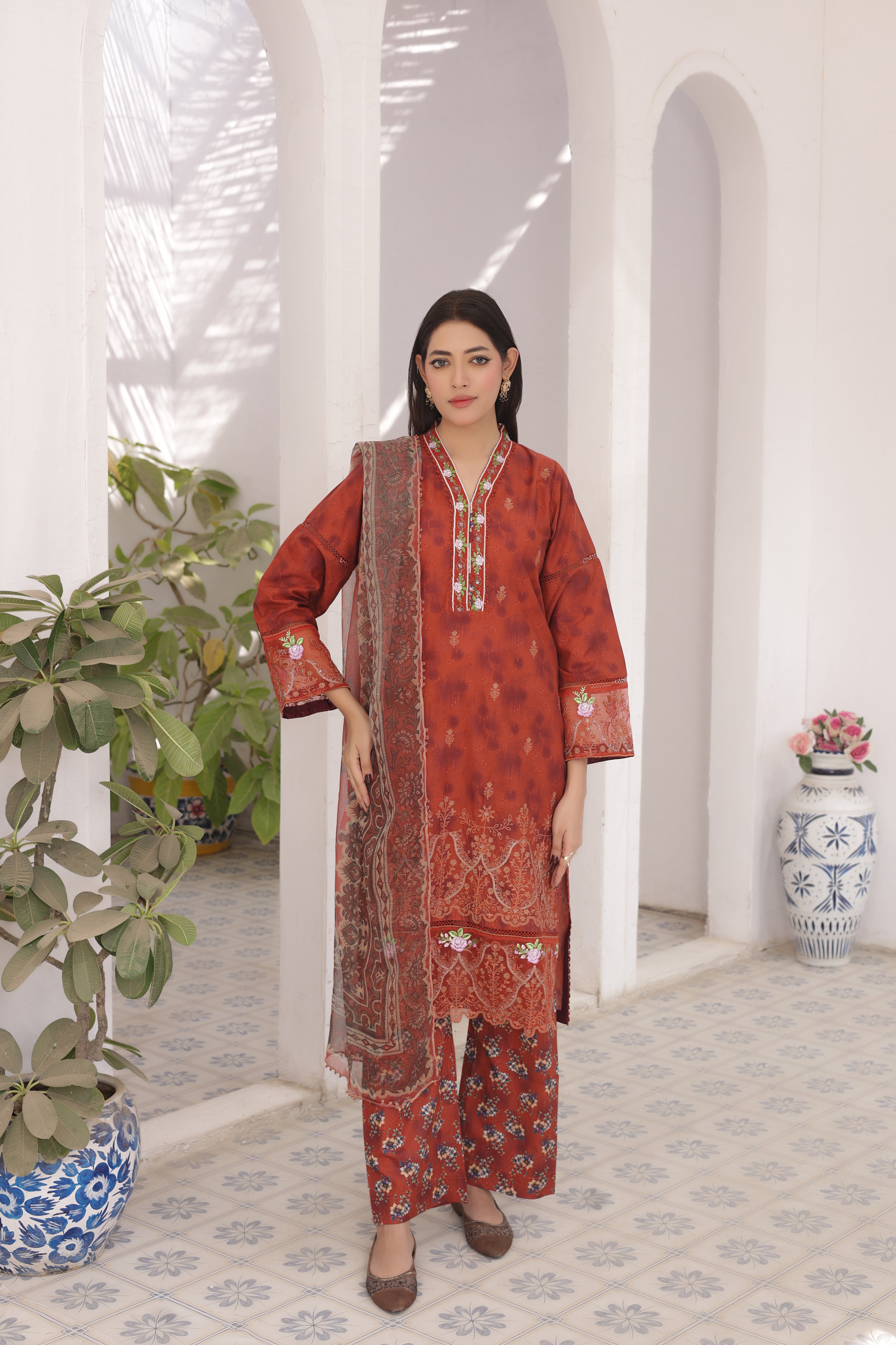 Nazaakat-e-Lawn DN:SA-09