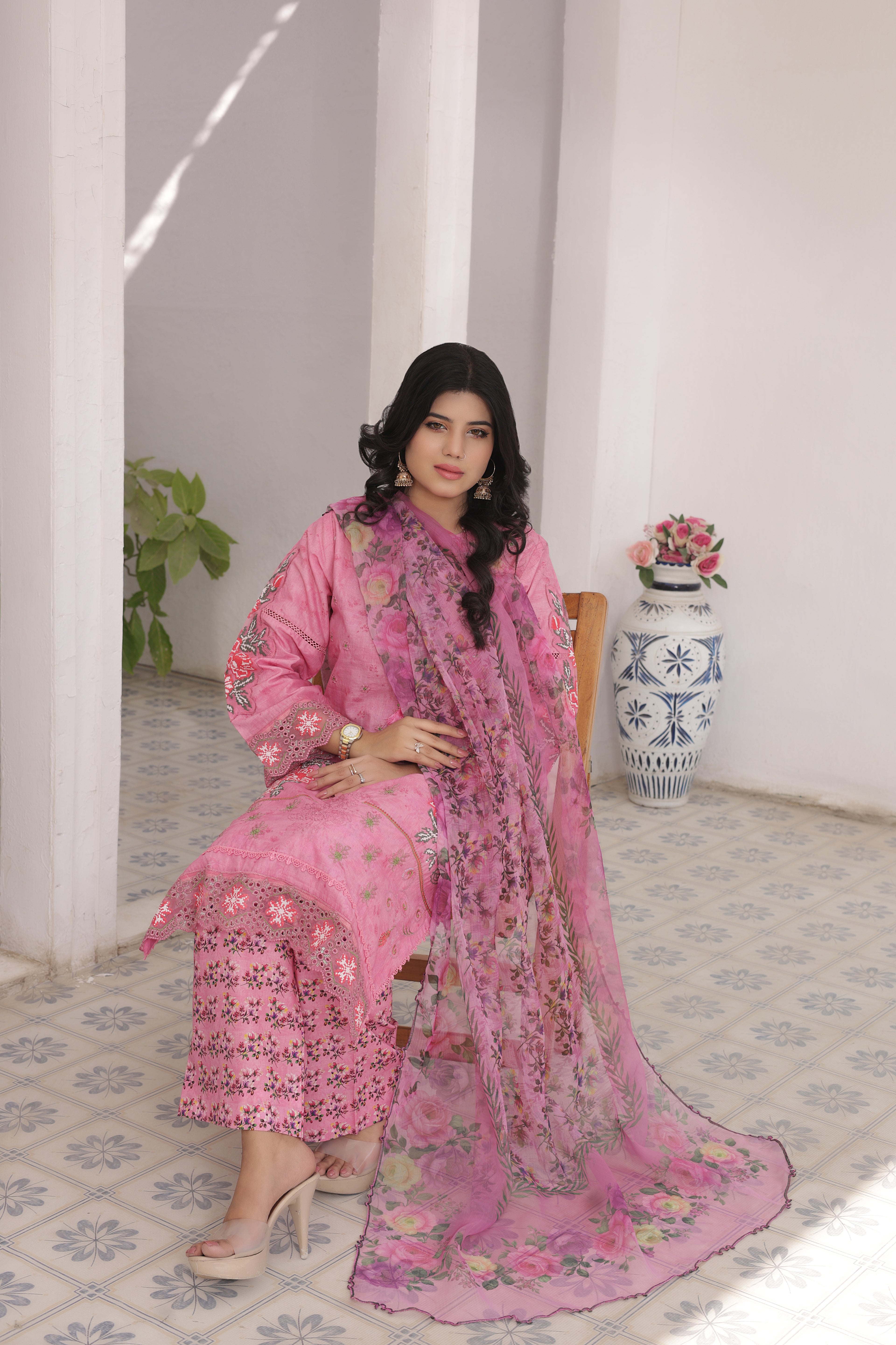 Nazaakat-e-Lawn DN:SA-06